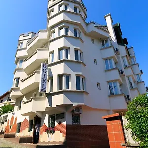 hotel-the-white-house-plovdiv.plovdiv-hotels.com/